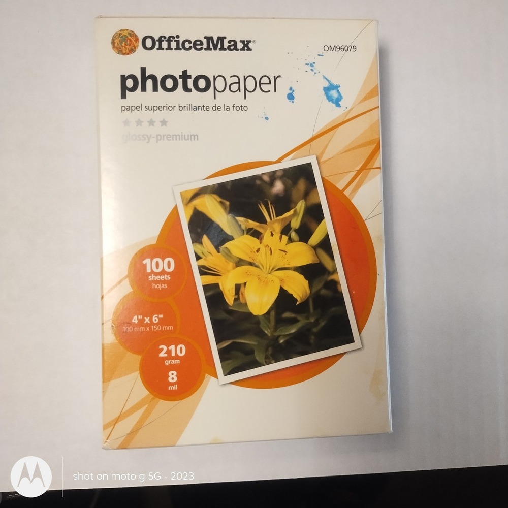OfficeMax Premium Glossy Photo Paper 4x6 100 Sheets Inkjet OM96079 210g 8 mil